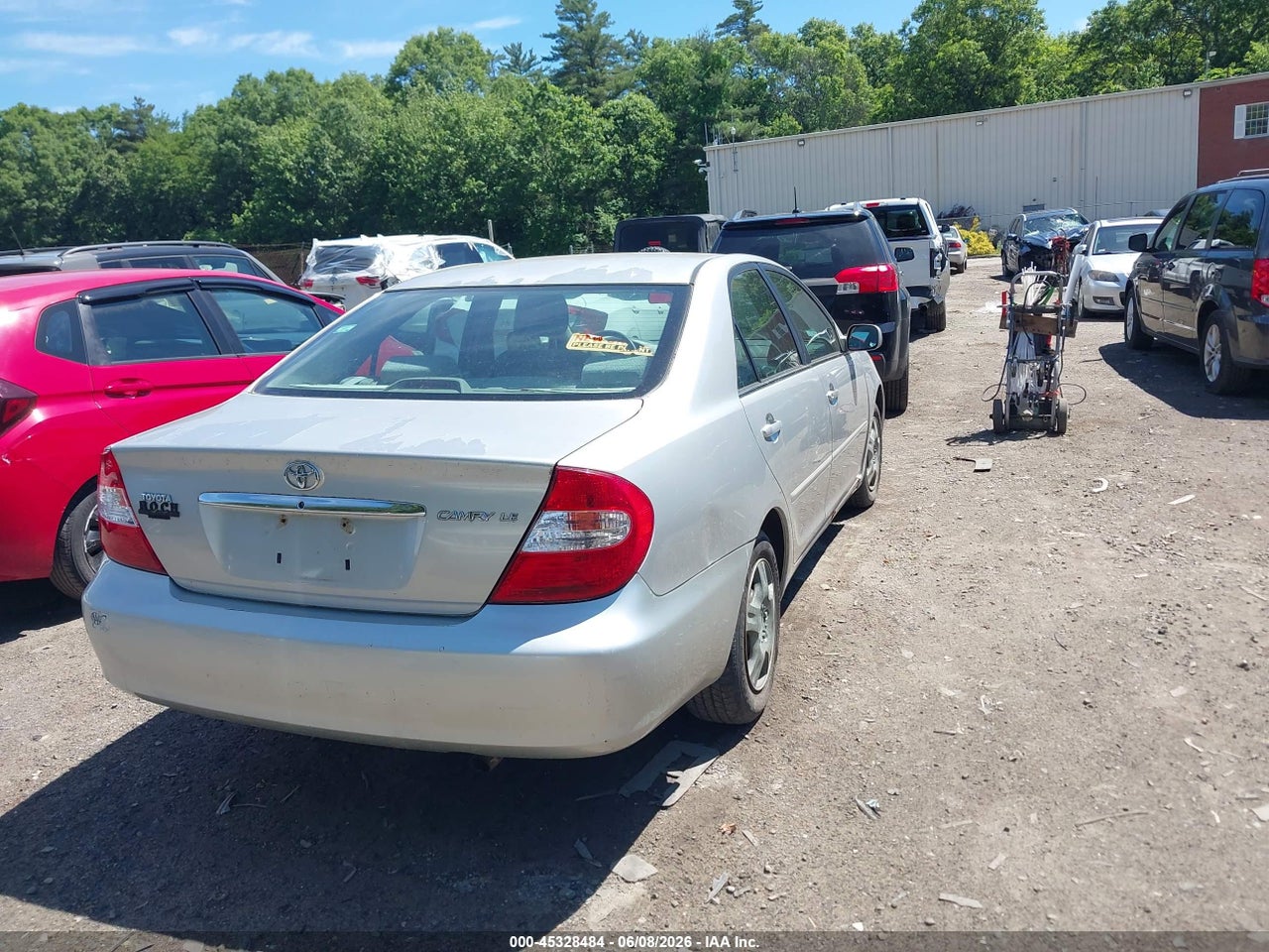 2004 TOYOTA CAMRY LE · 4/12