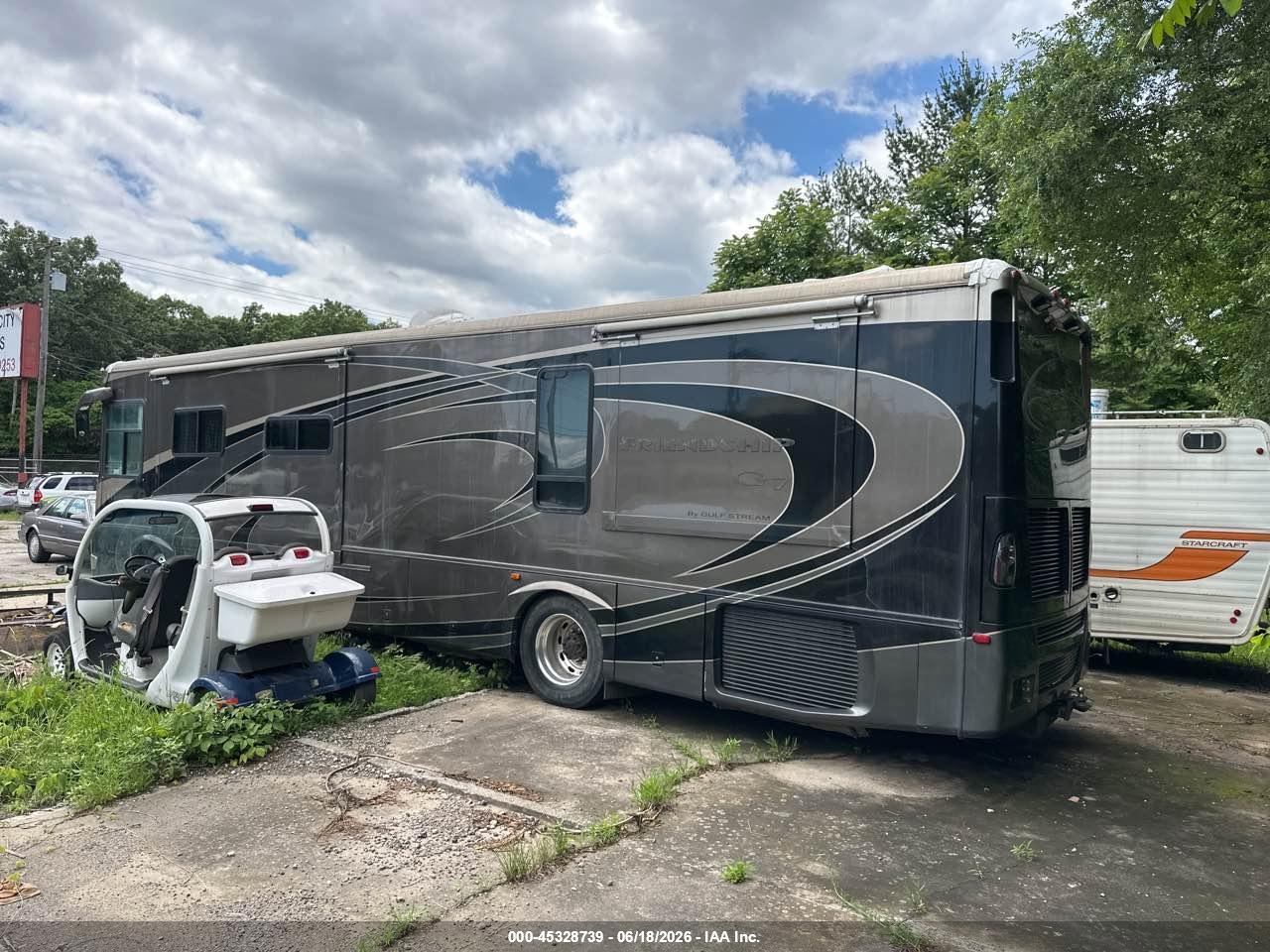2005 FREIGHTLINER CHASSIS X LINE MOTOR HOME thumbnail 4