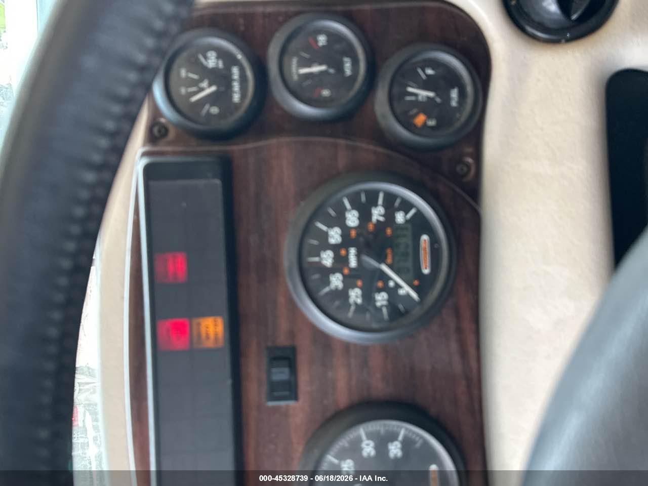 2005 FREIGHTLINER CHASSIS X LINE MOTOR HOME thumbnail 8