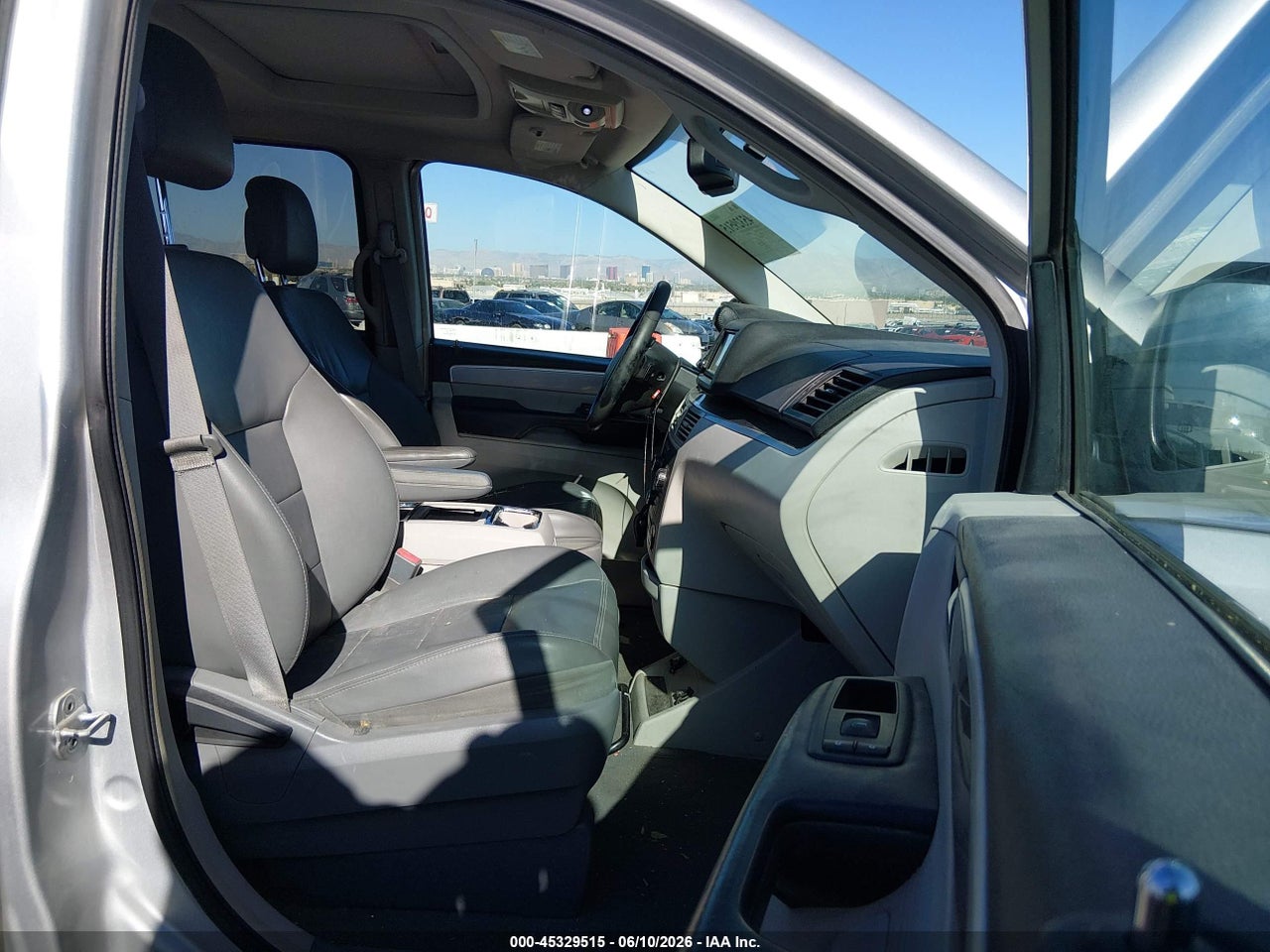 2012 VOLKSWAGEN ROUTAN SEL thumbnail 6