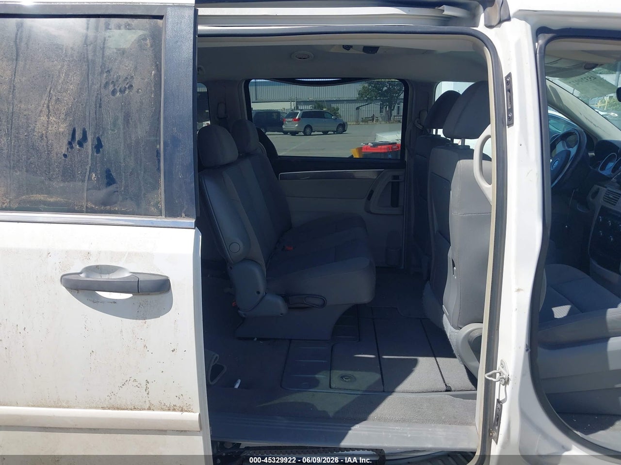 2009 VOLKSWAGEN ROUTAN S thumbnail 9