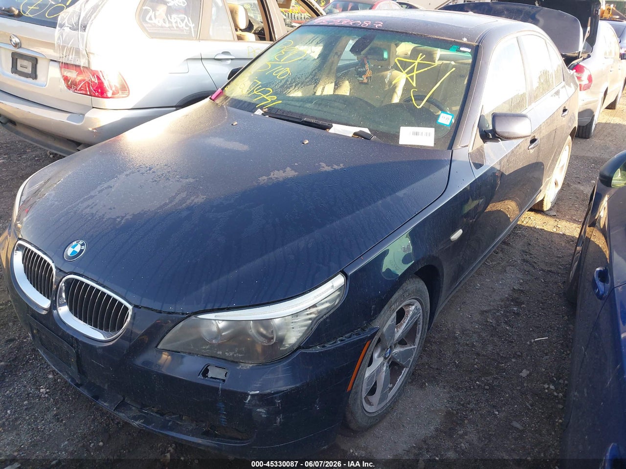 2008 BMW 528XI   · 2/12