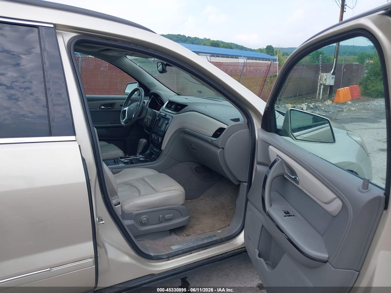 2016 CHEVROLET TRAVERSE LTZ thumbnail 6