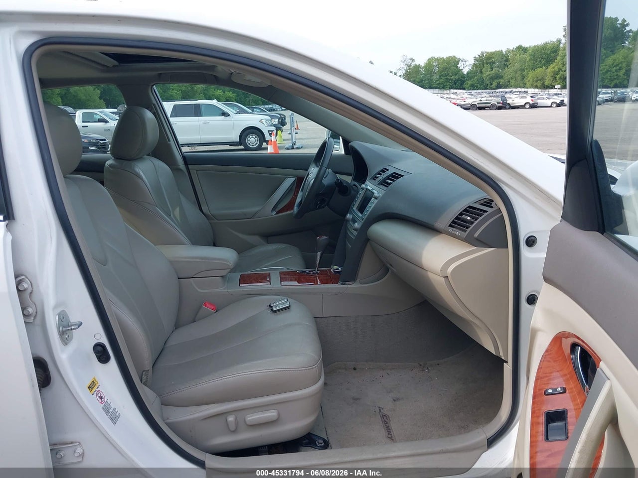 2008 TOYOTA CAMRY XLE V6 thumbnail 6