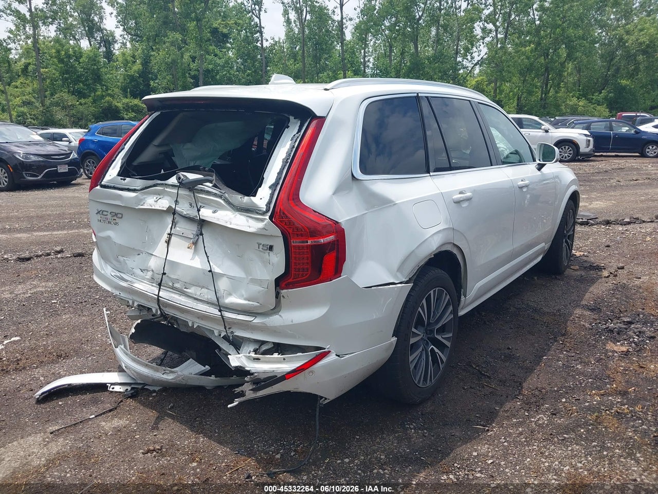 2022 VOLVO XC90 T5 MOMENTUM 7 PASSENGER thumbnail 5