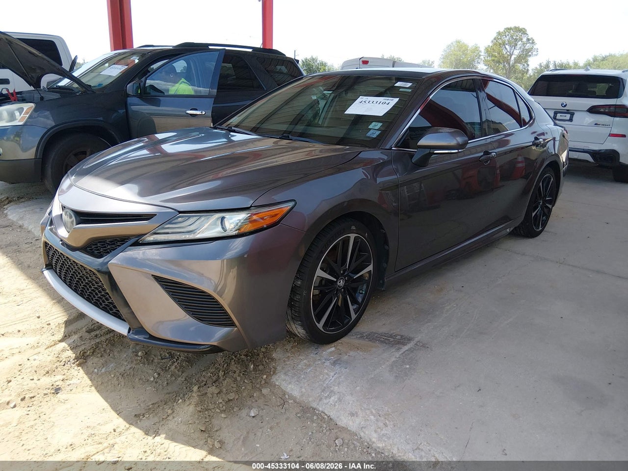 2019 TOYOTA CAMRY XSE thumbnail 3