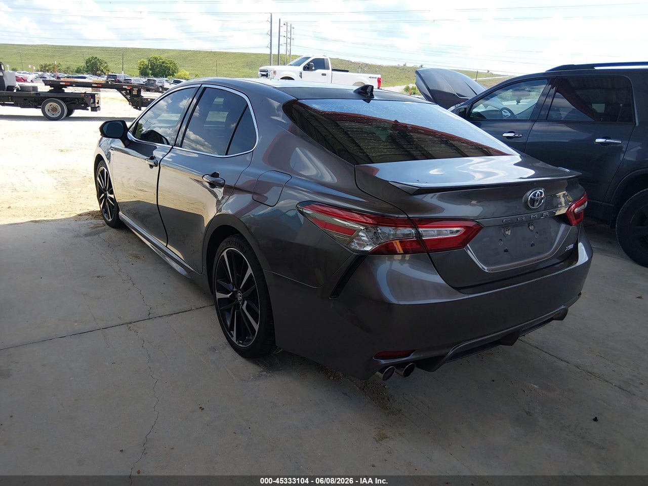 2019 TOYOTA CAMRY XSE thumbnail 4