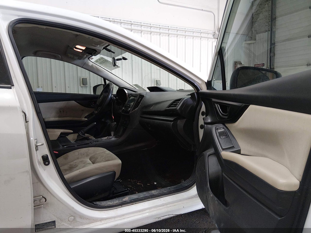 2017 SUBARU IMPREZA 2.0I PREMIUM thumbnail 6