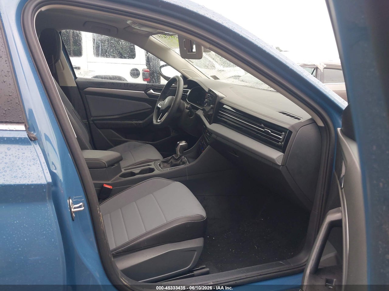 2026 VOLKSWAGEN JETTA SE thumbnail 6