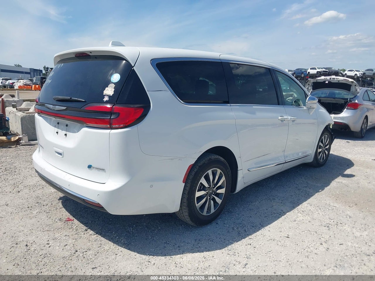 2022 CHRYSLER PACIFICA HYBRID LIMITED thumbnail 5