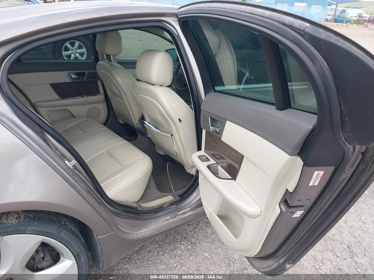 2009 JAGUAR XF SUPERCHARGED thumbnail 9