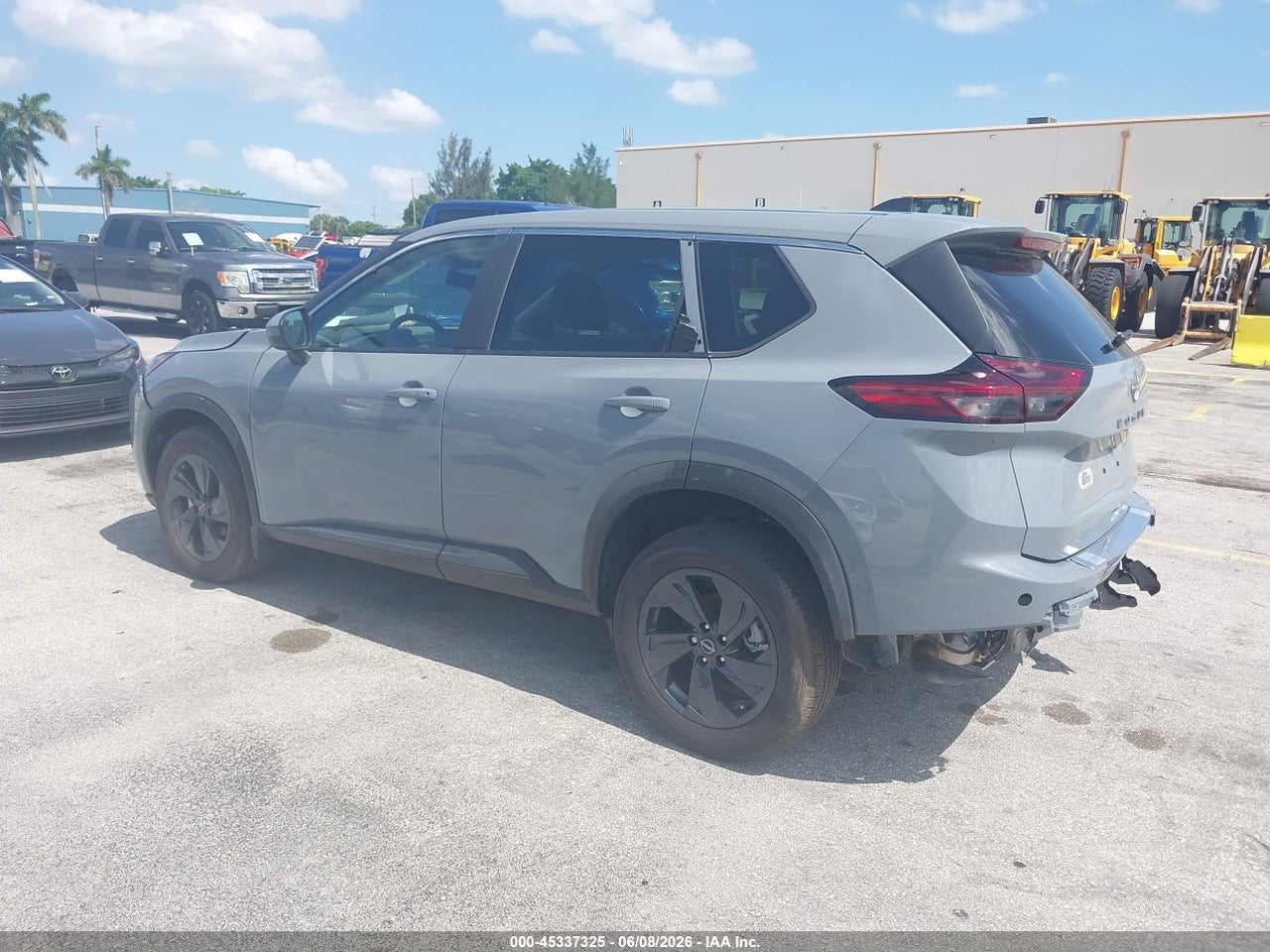 2026 NISSAN ROGUE SV · 3/12