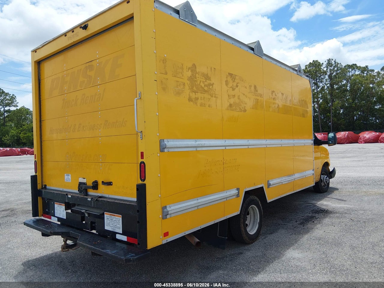 2021 GMC SAVANA CUTAWAY WORK VAN thumbnail 5