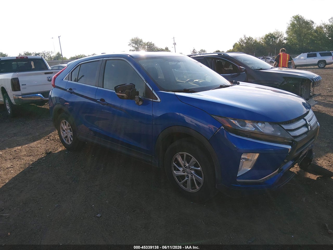2018 MITSUBISHI ECLIPSE CROSS ES thumbnail 2