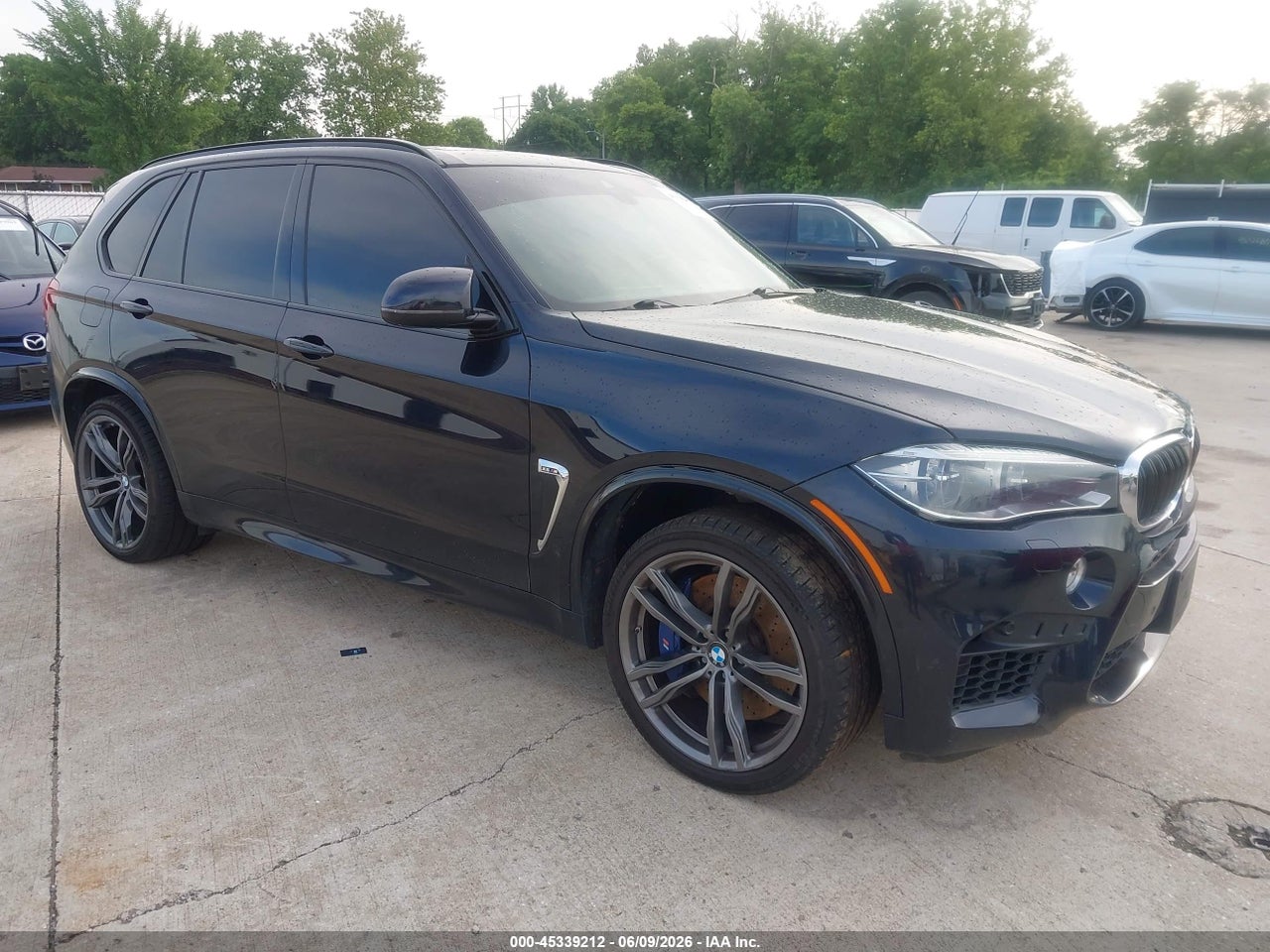 5YMKT6C50G0****** · 2016 BMW X5 M