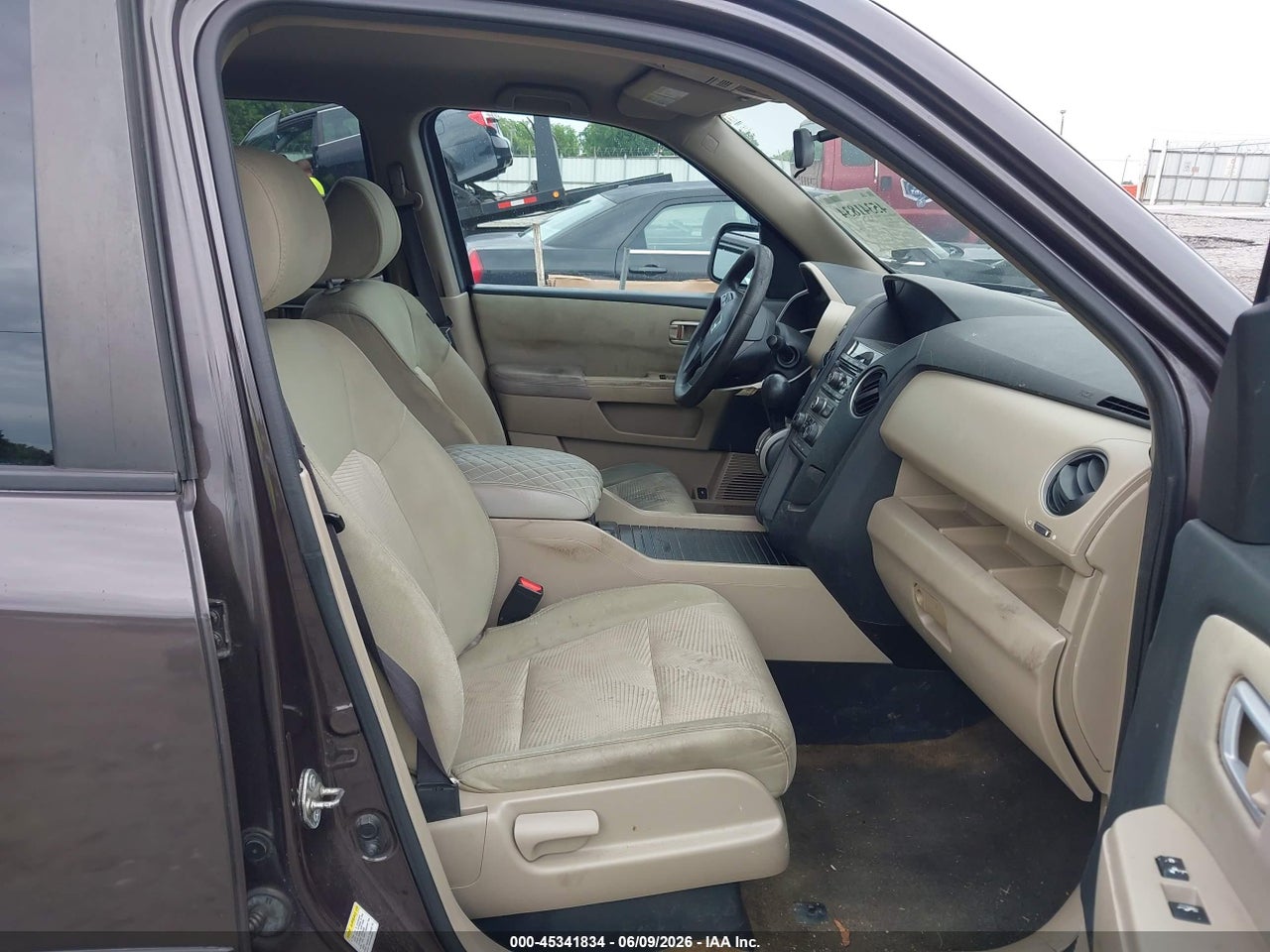 2015 HONDA PILOT LX thumbnail 6