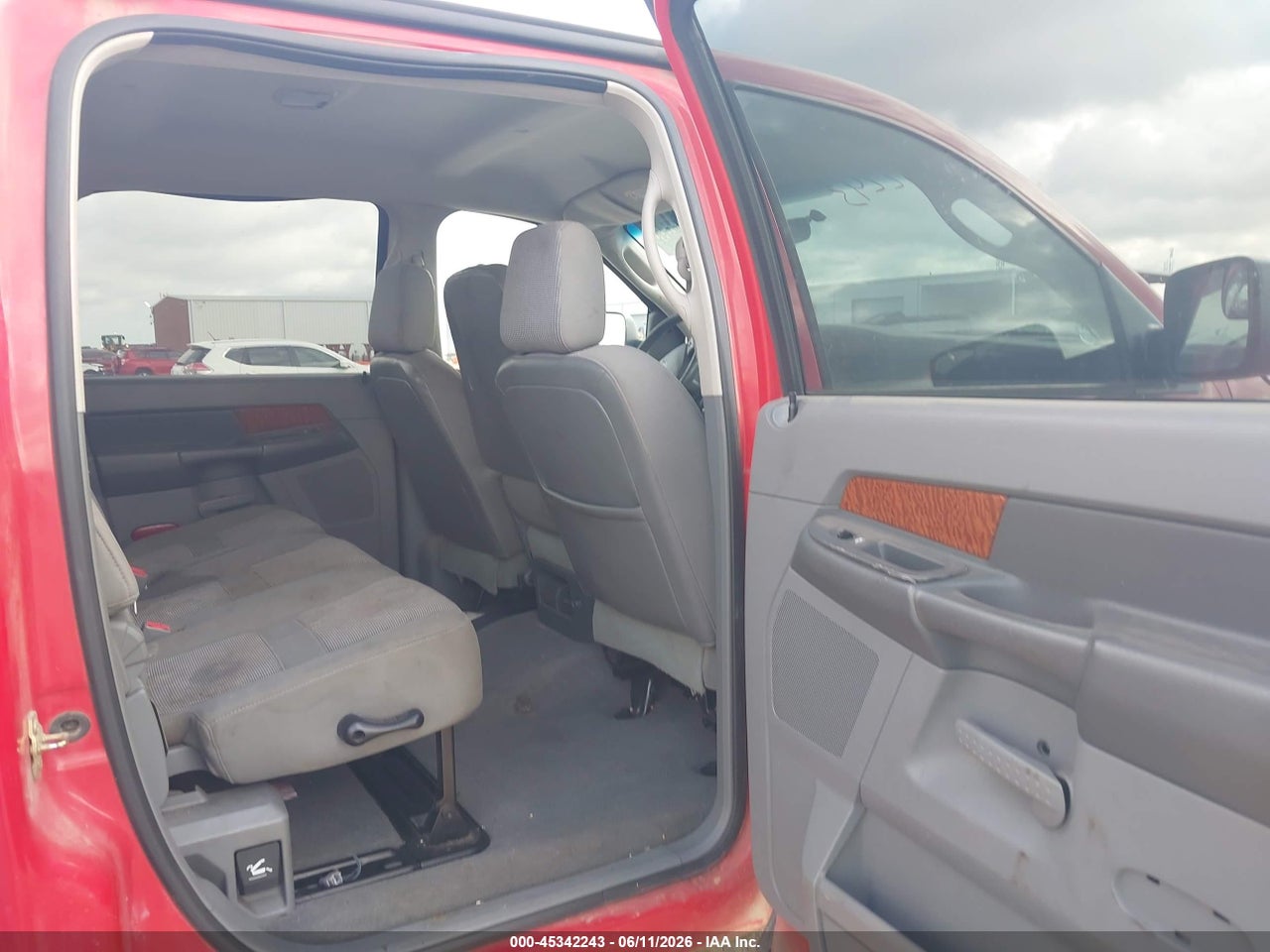2006 DODGE RAM 2500 SLT thumbnail 9