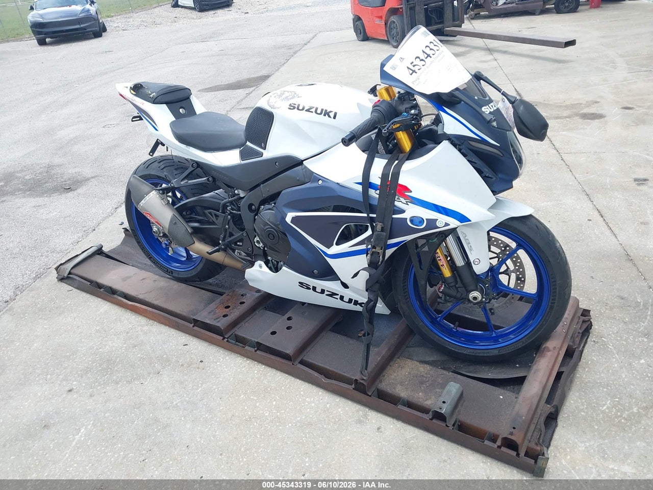 2023 SUZUKI GSX-R1000 R thumbnail 2