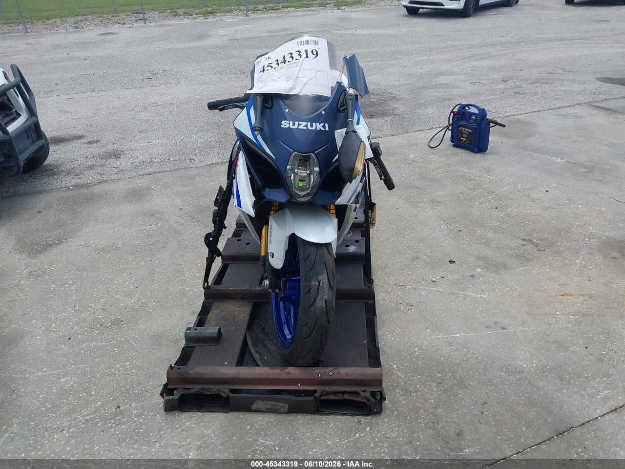 2023 SUZUKI GSX-R1000 R thumbnail 6
