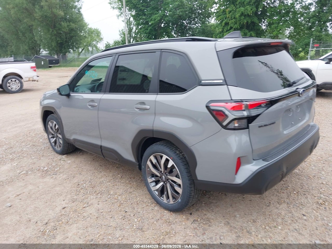 2026 SUBARU FORESTER TOURING thumbnail 4