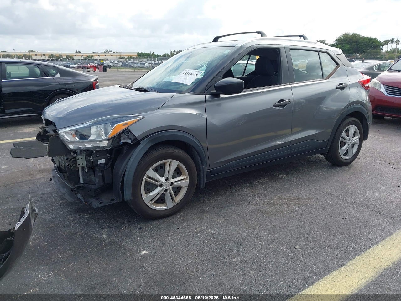 2019 NISSAN KICKS S thumbnail 3