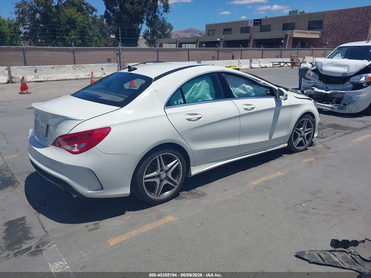 2014 MERCEDES-BENZ CLA 250   · 4/12