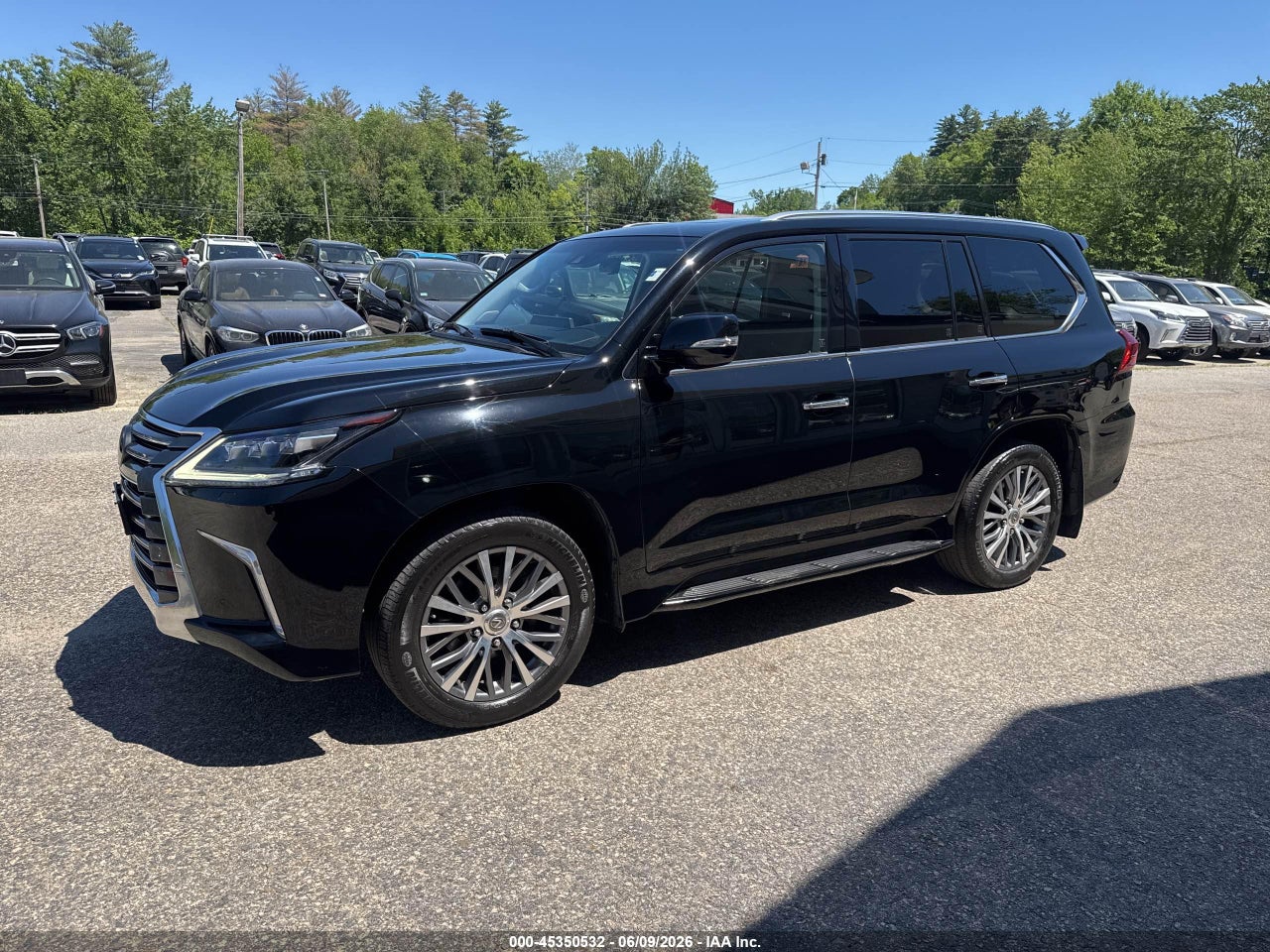 2018 LEXUS LX 570 TWO-ROW · 2/12