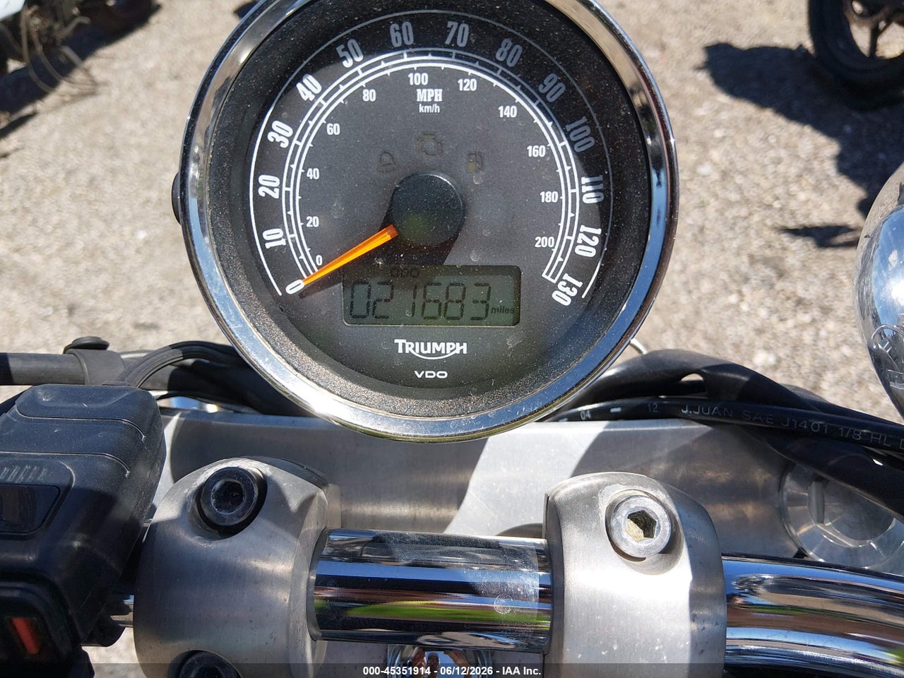 2013 TRIUMPH MOTORCYCLE AMERICA   thumbnail 8