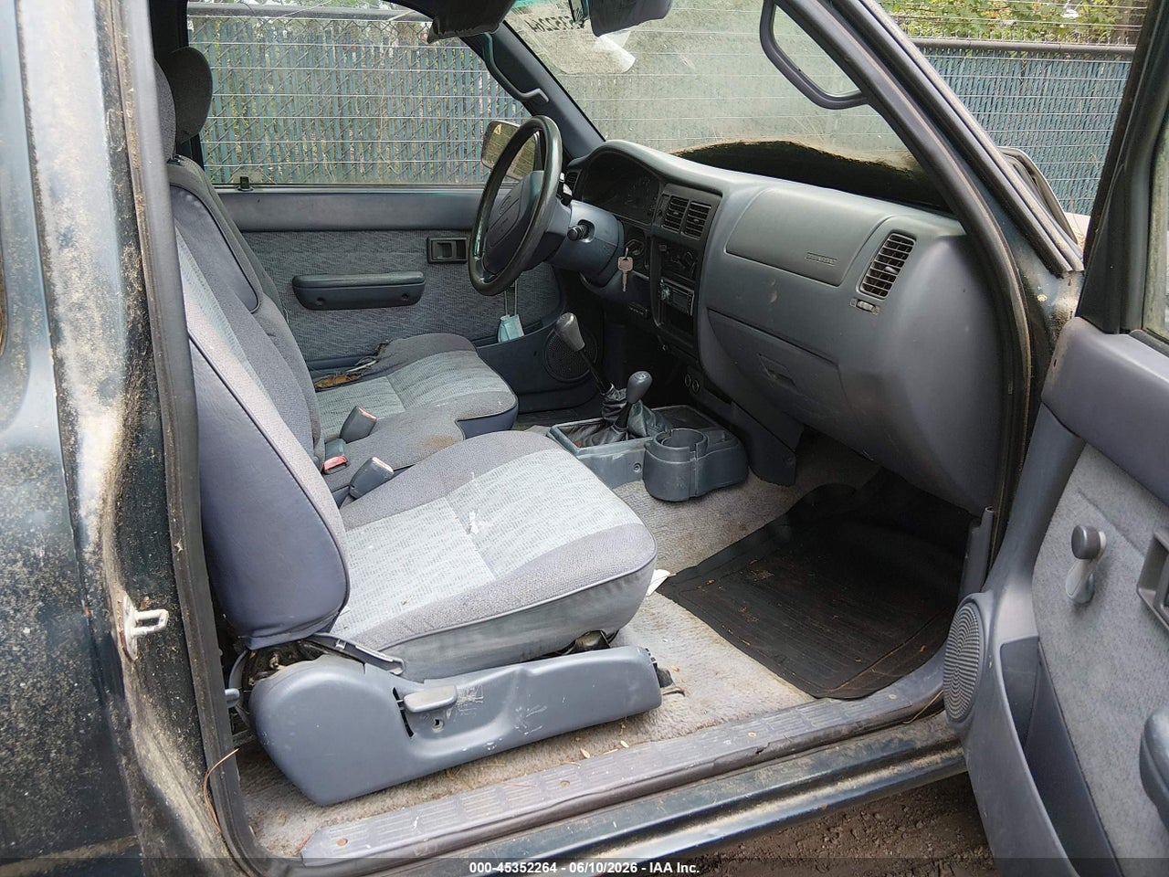 1998 TOYOTA TACOMA BASE V6 thumbnail 6