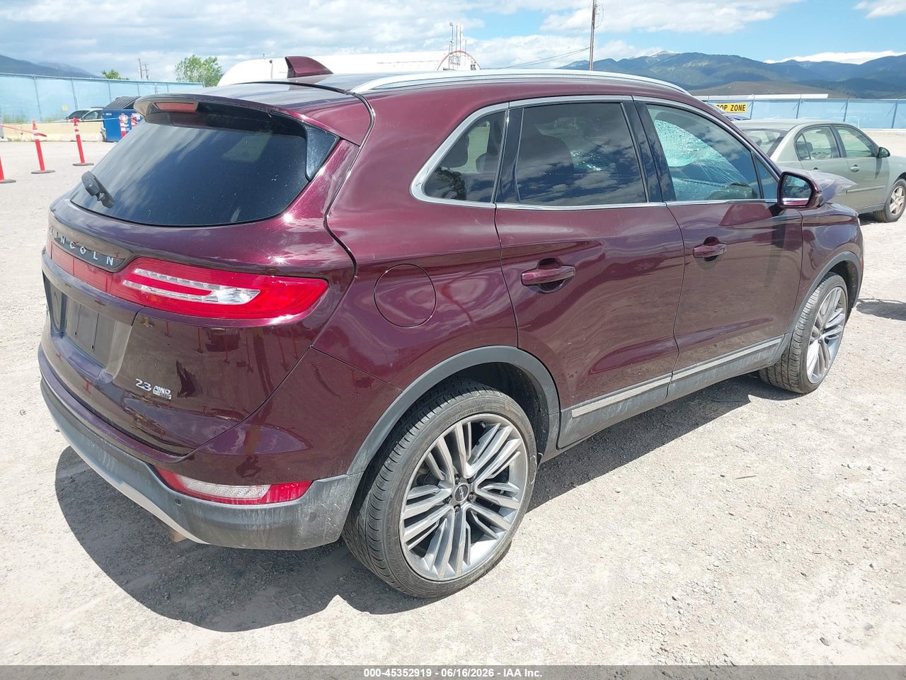 2016 LINCOLN MKC RESERVE thumbnail 5