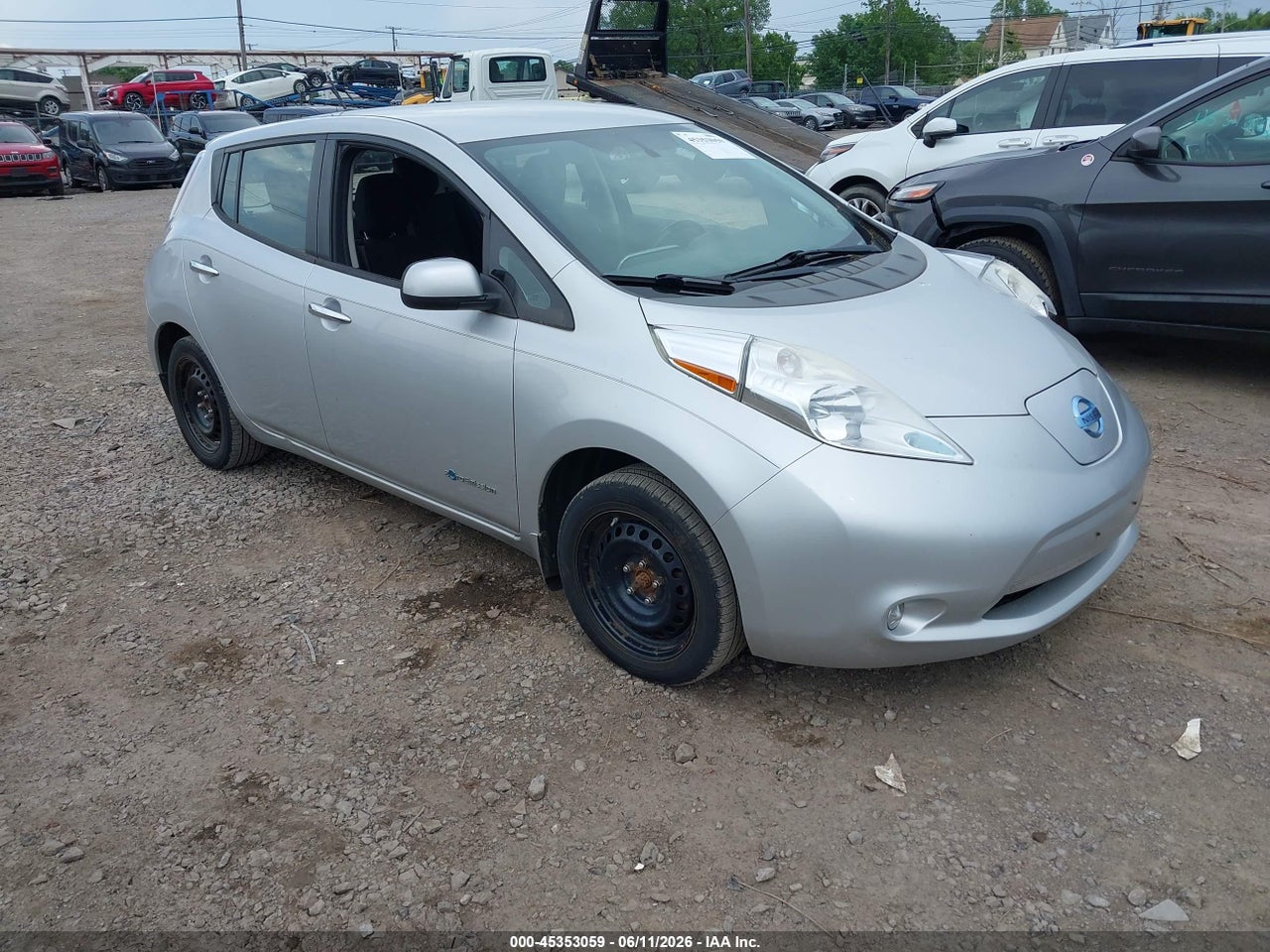 2015 NISSAN LEAF S thumbnail 2