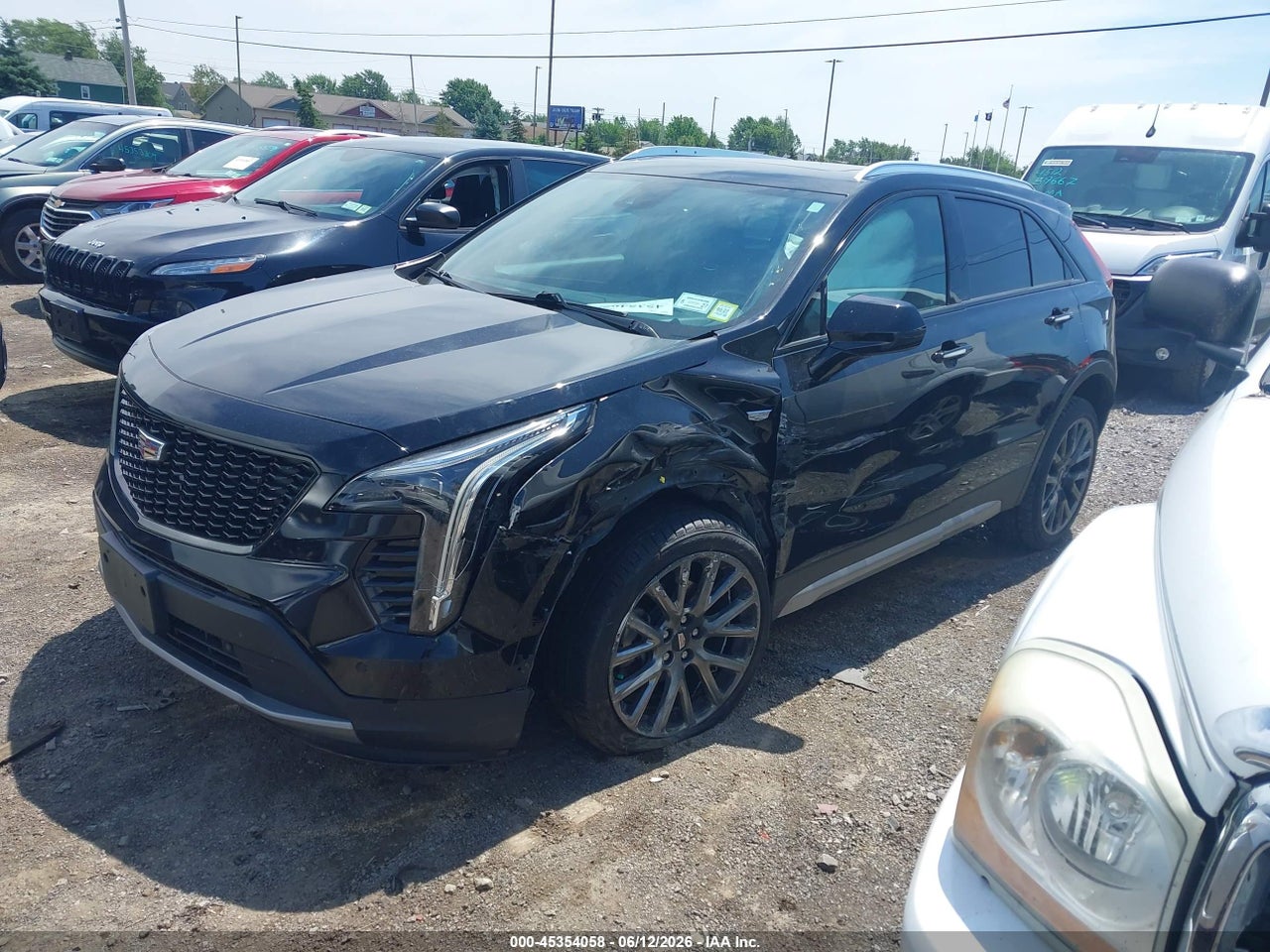 2019 CADILLAC XT4 PREMIUM LUXURY thumbnail 3