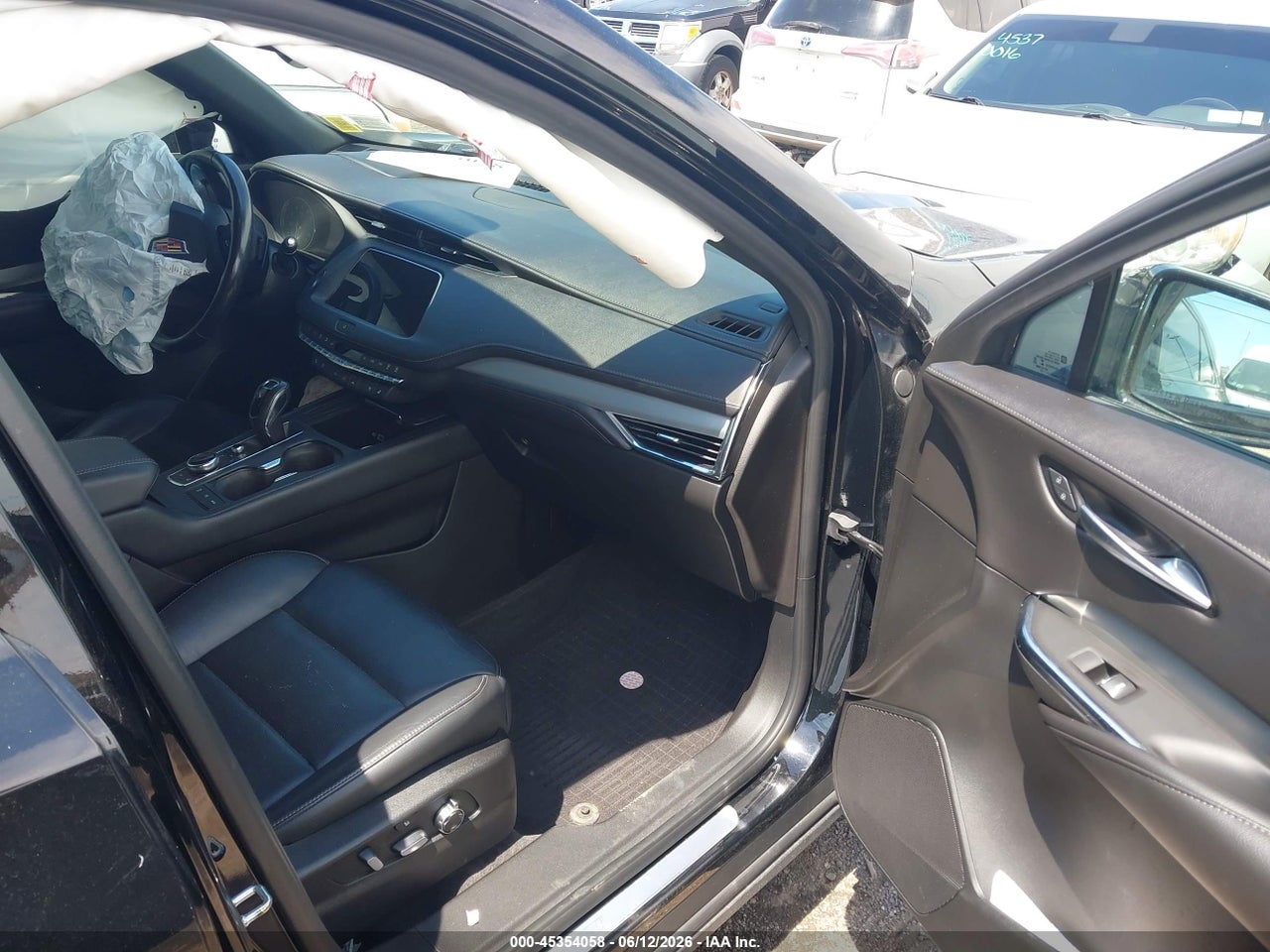 2019 CADILLAC XT4 PREMIUM LUXURY thumbnail 6