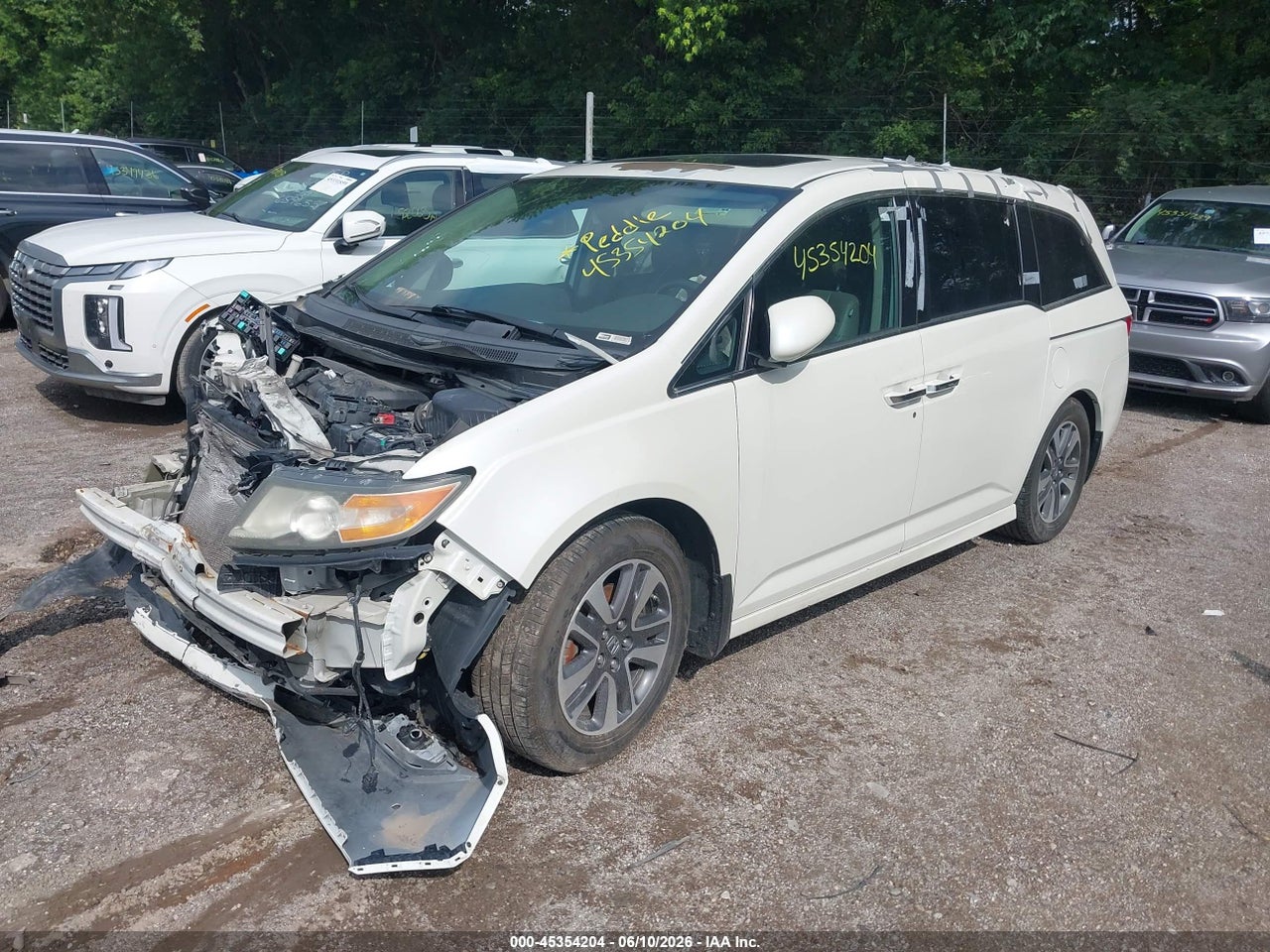 2015 HONDA ODYSSEY TOURING/TOURING ELITE · 2/12