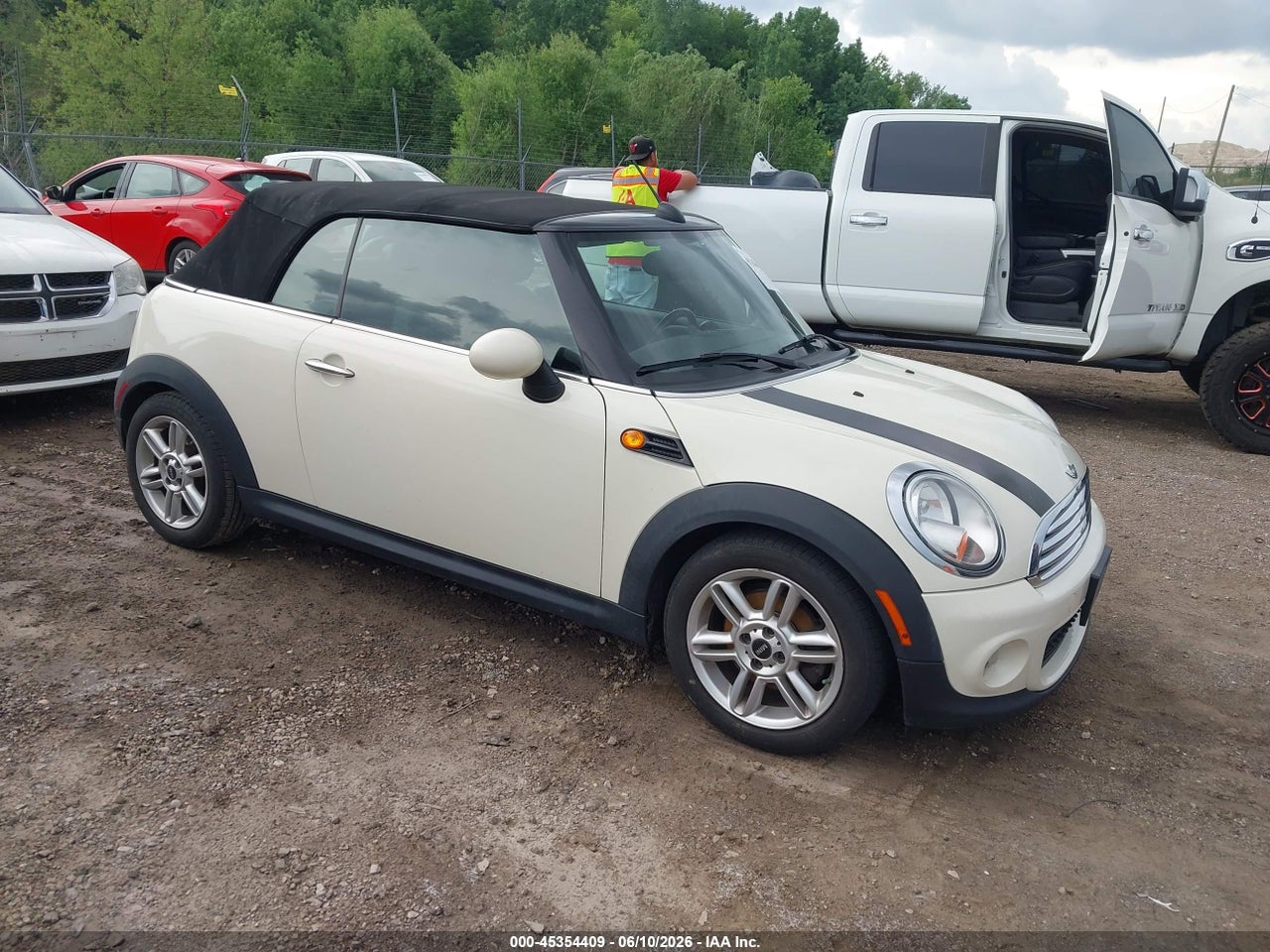 2013 MINI CONVERTIBLE COOPER thumbnail 2