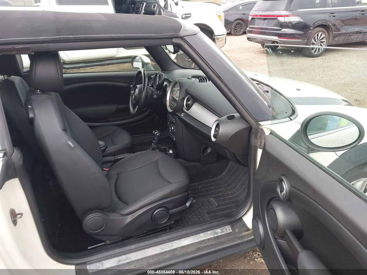 2013 MINI CONVERTIBLE COOPER thumbnail 6