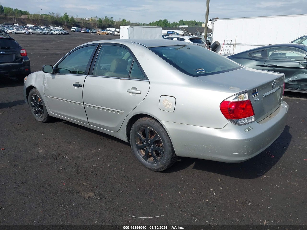 2005 TOYOTA CAMRY XLE V6 thumbnail 4