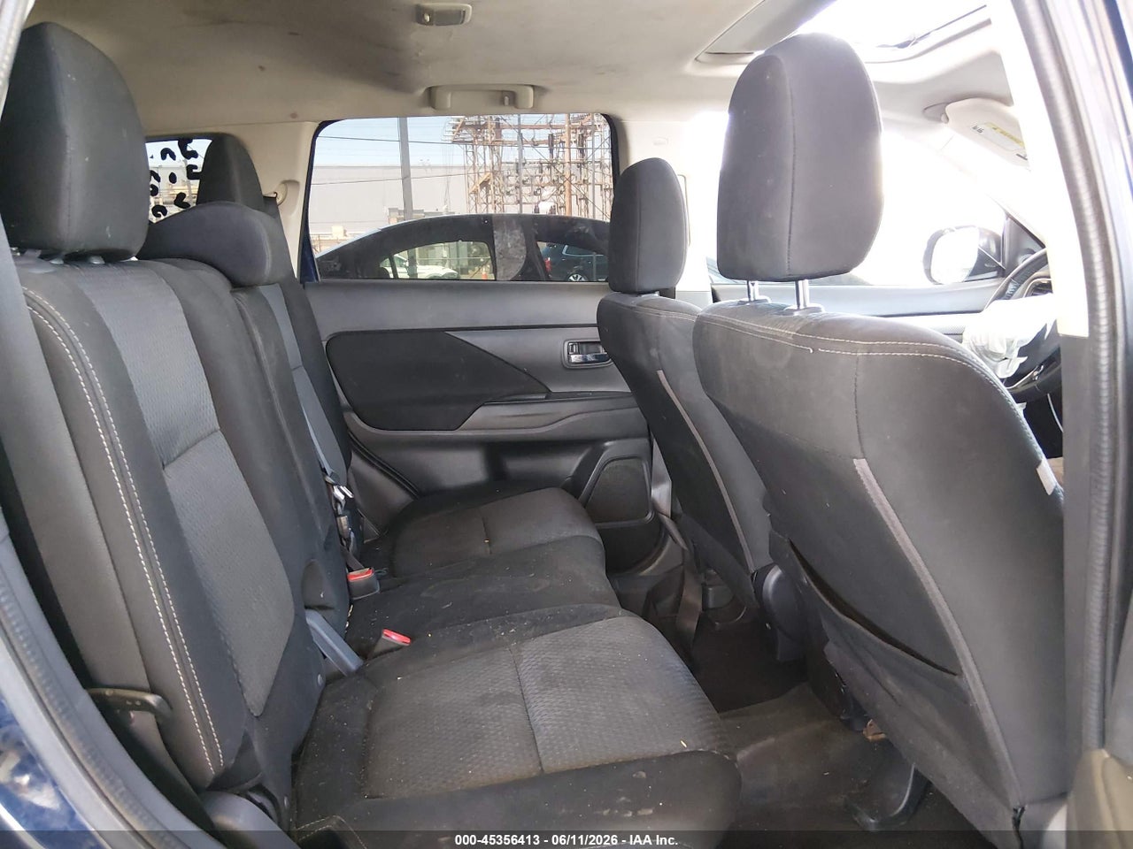 2017 MITSUBISHI OUTLANDER SE/SEL thumbnail 9
