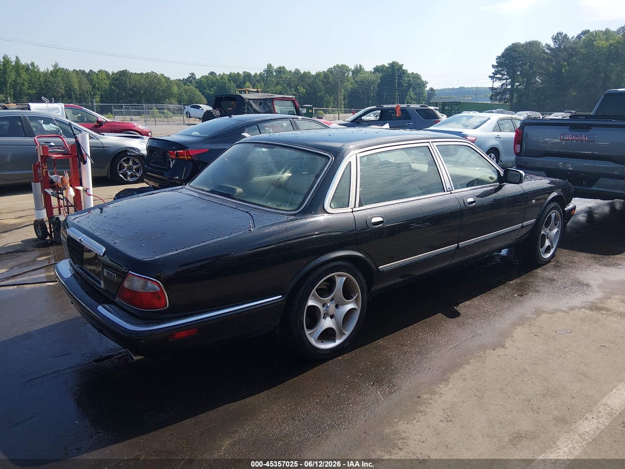 2002 JAGUAR XJ8 VANDEN PLAS thumbnail 5