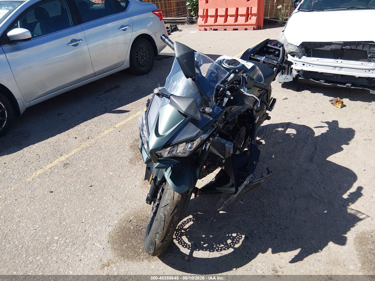 2025 KAWASAKI EX650 P · 5/12