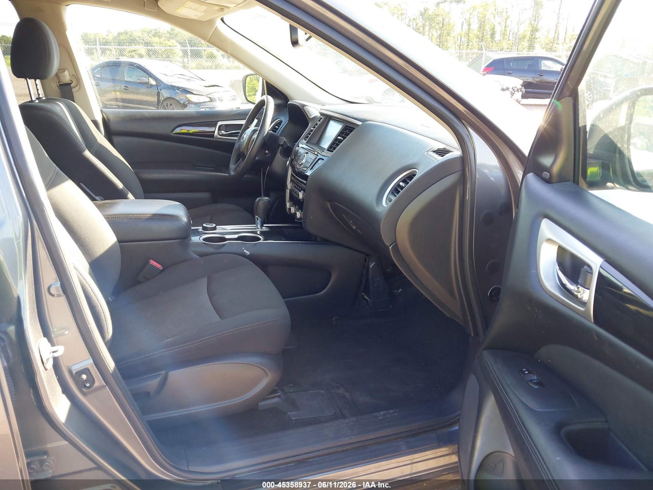 2020 NISSAN PATHFINDER SV 4WD · 5/12