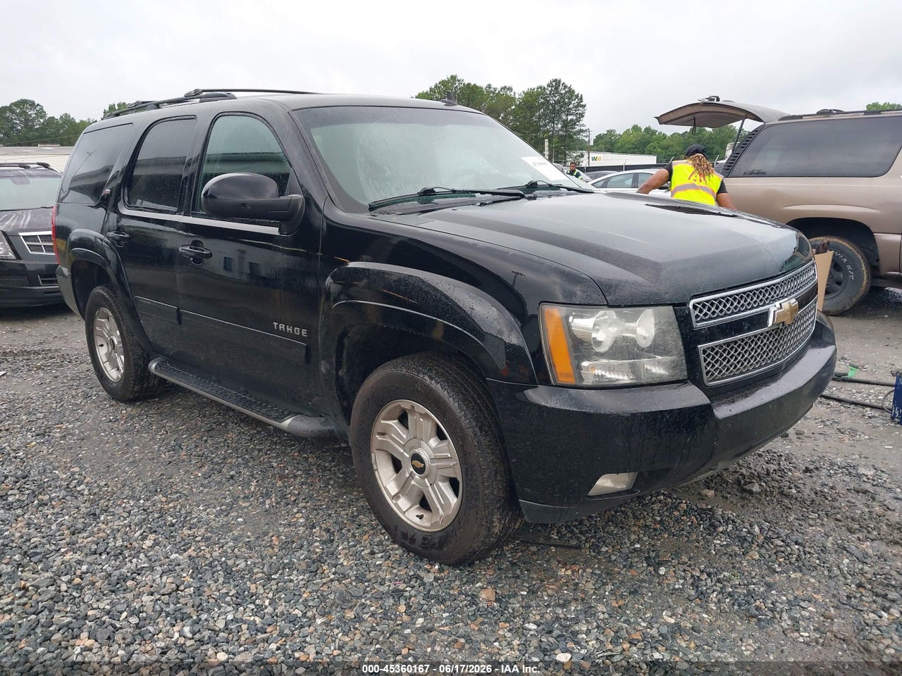 2011 CHEVROLET TAHOE LT thumbnail 2