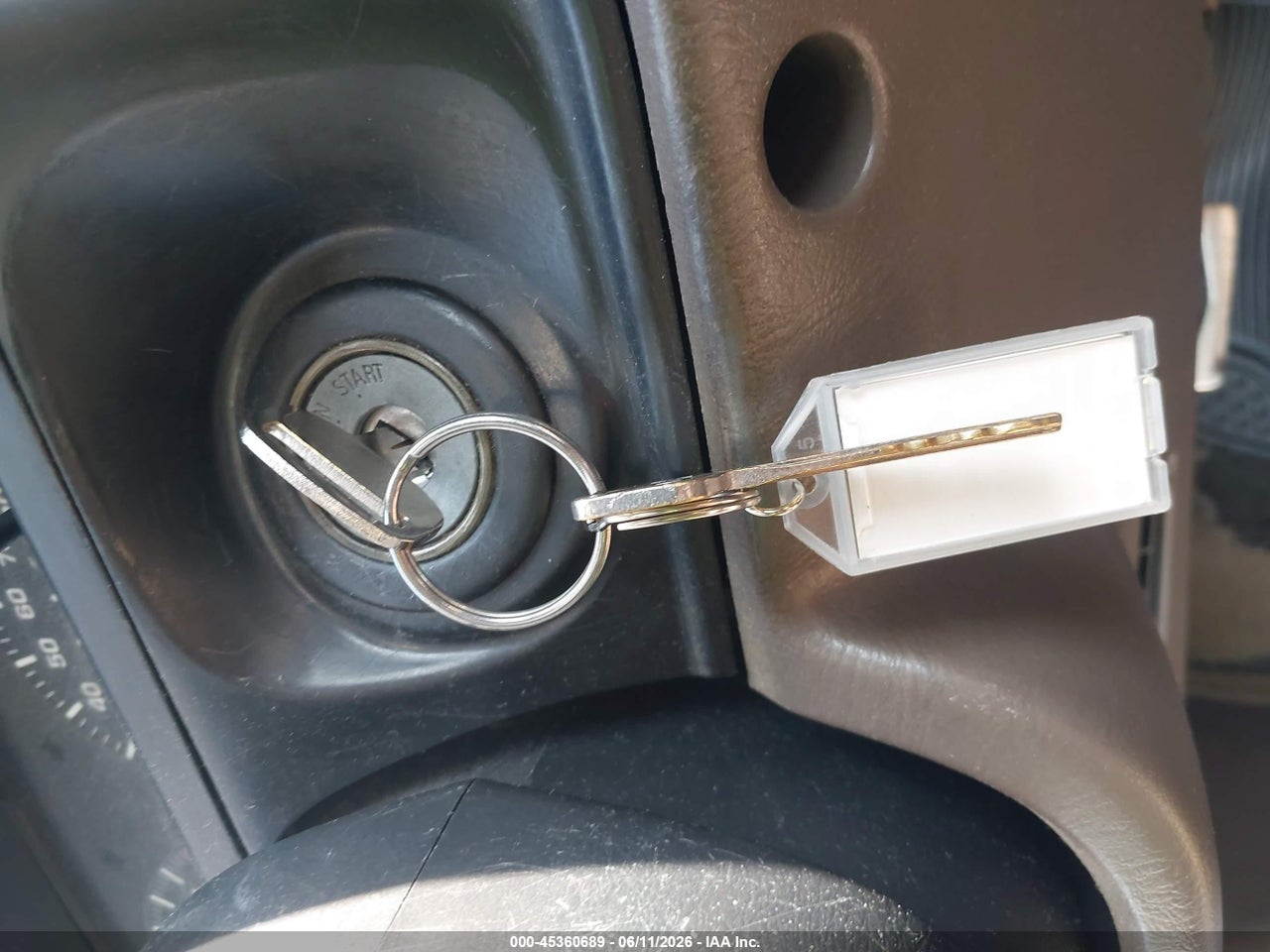 1996 TOYOTA 4RUNNER SR5 thumbnail 12