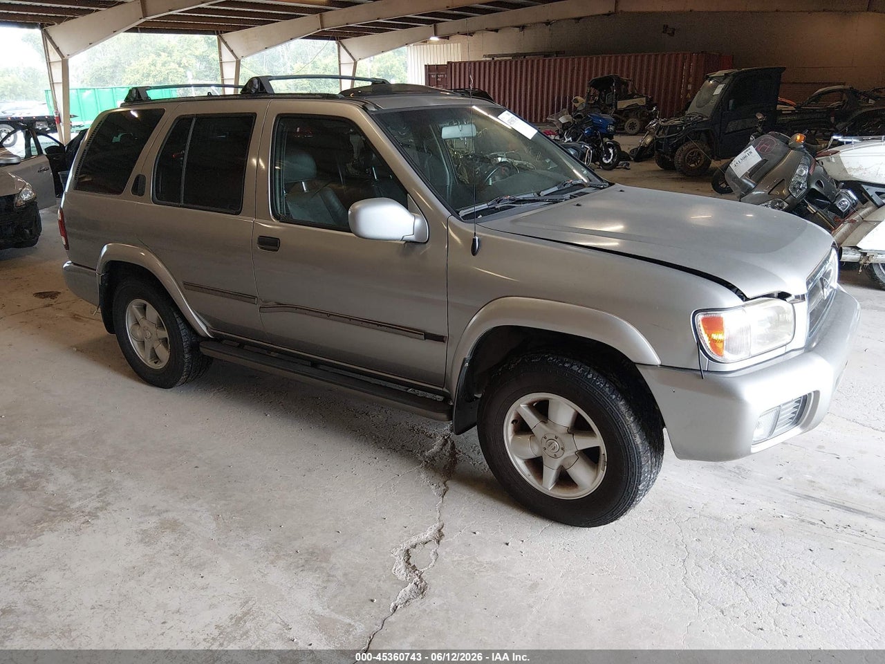 2001 NISSAN PATHFINDER LE thumbnail 2