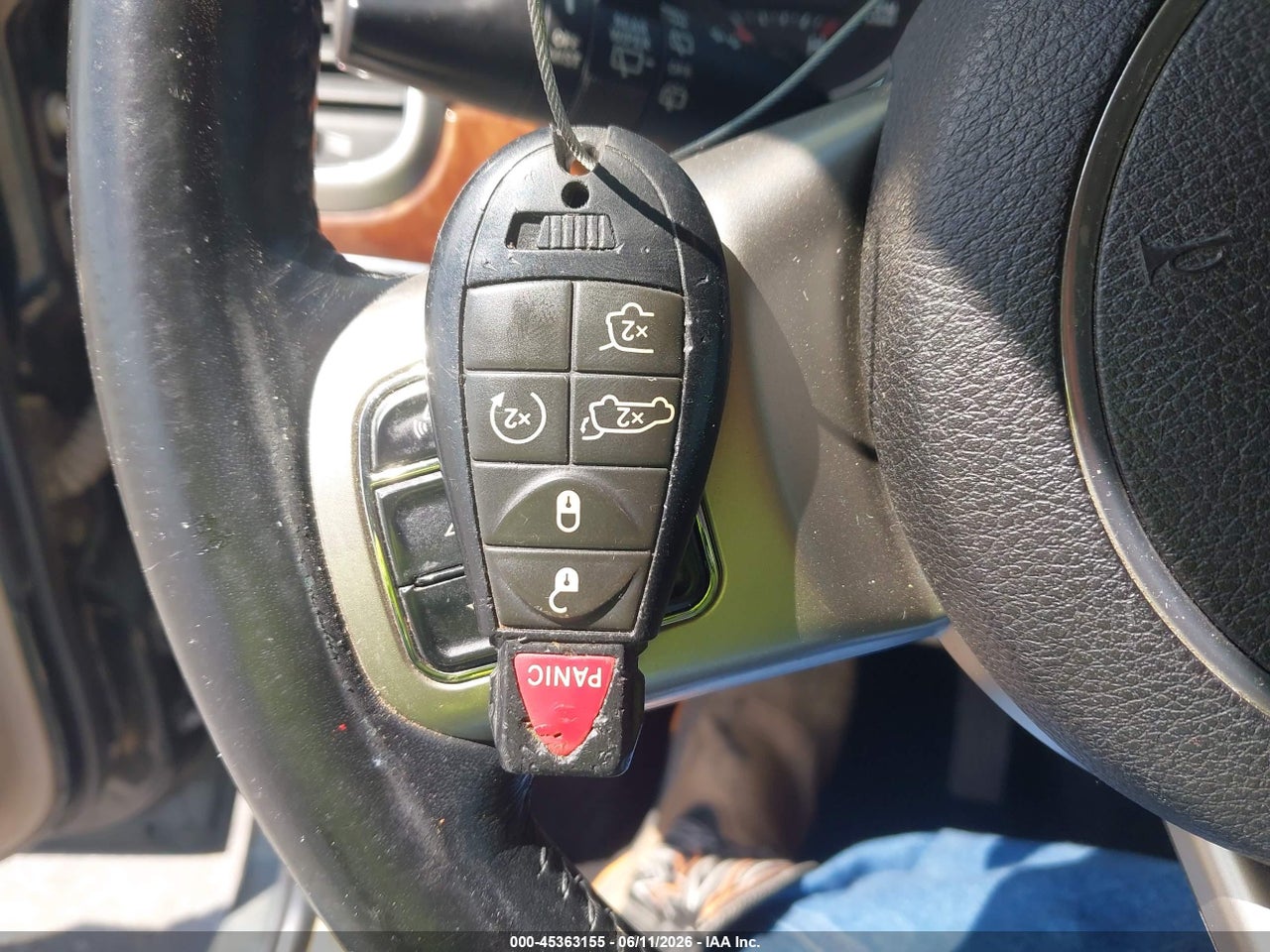 2011 JEEP GRAND CHEROKEE LIMITED thumbnail 12
