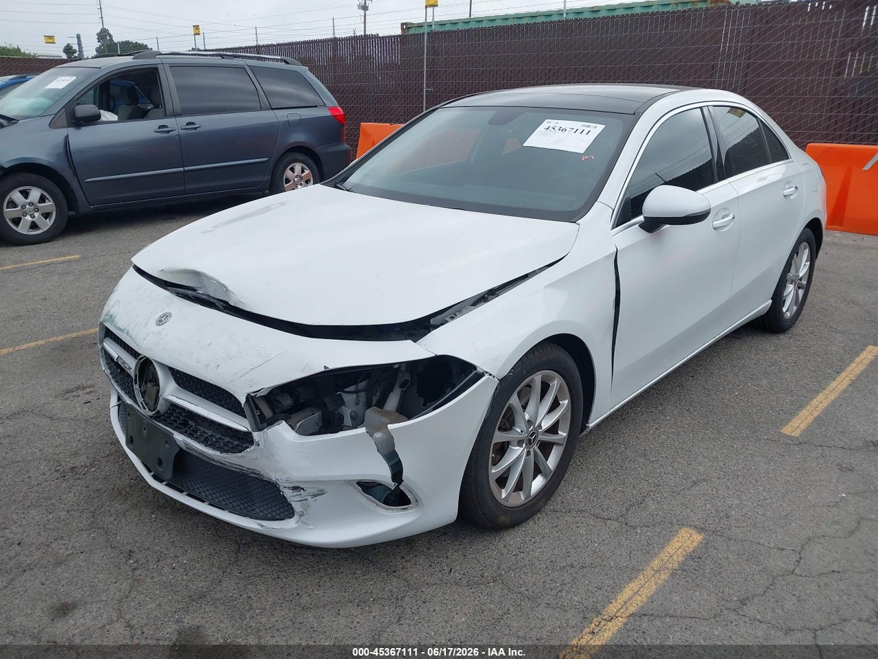 2020 MERCEDES-BENZ A 220   · 2/12