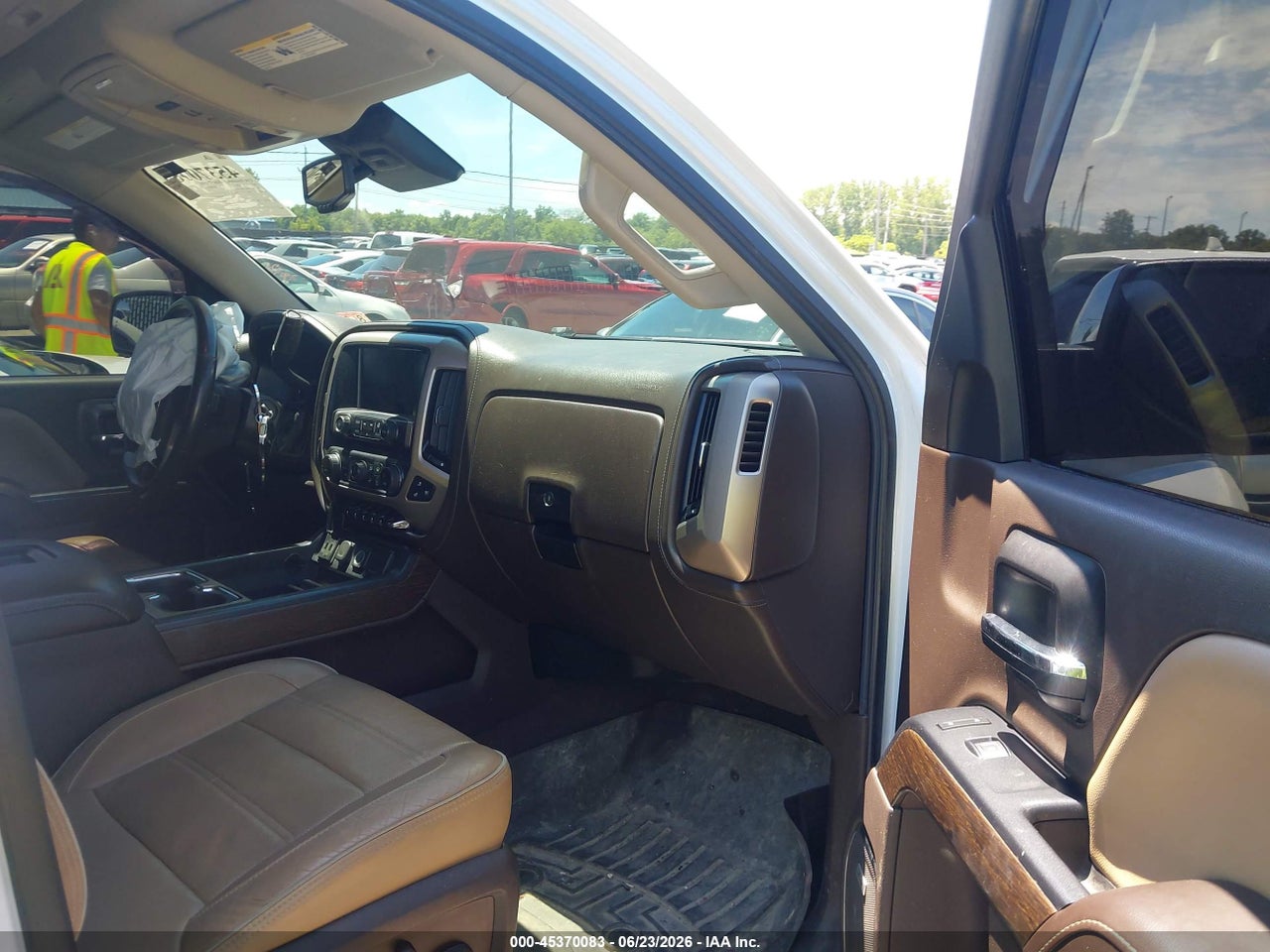 2017 GMC SIERRA 1500 DENALI thumbnail 6