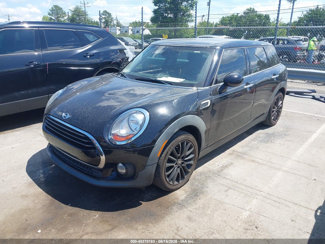 2017 MINI CLUBMAN COOPER thumbnail 3