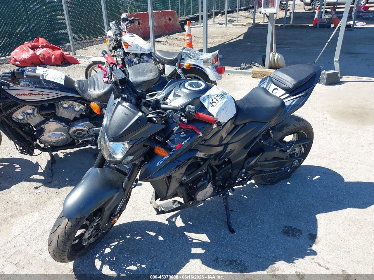 2022 SUZUKI GSX-S750 M/Z thumbnail 3