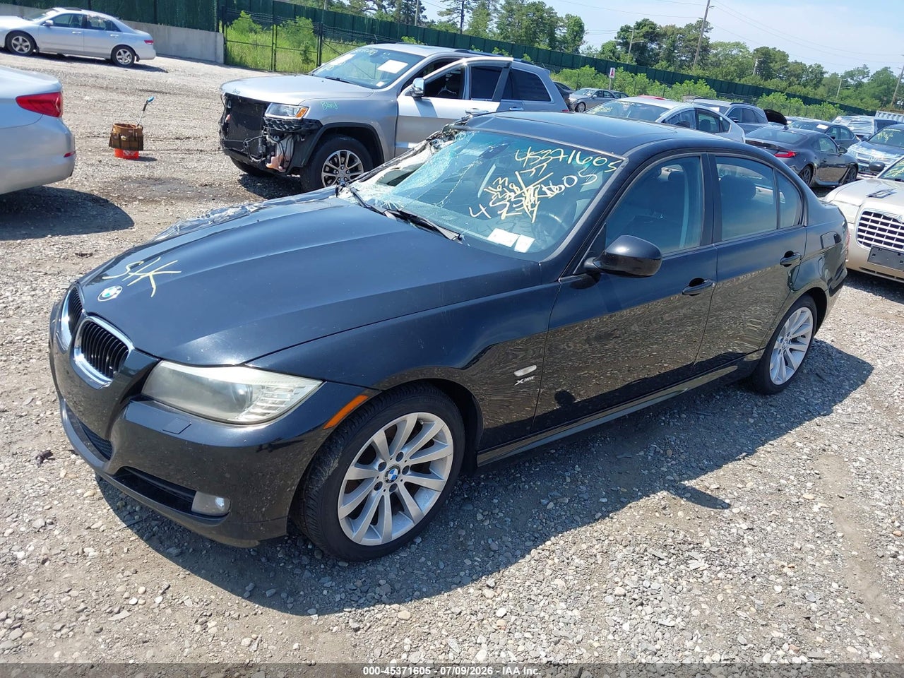 2011 BMW 328I XDRIVE thumbnail 3